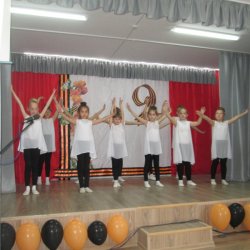 Праздничный концерт "Мир сохраним на планете"