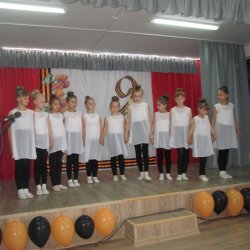 Праздничный концерт "Мир сохраним на планете"