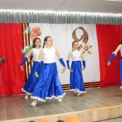 Праздничный концерт "Мир сохраним на планете"