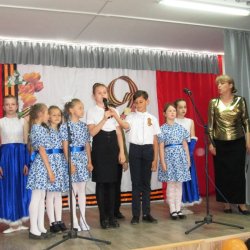 Праздничный концерт "Мир сохраним на планете"